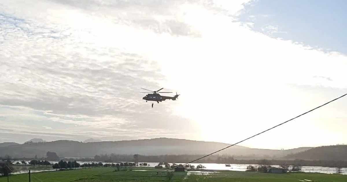 Ouazzane : une famille secourue par hélicoptère après la montée des eaux du barrage Al Wahda