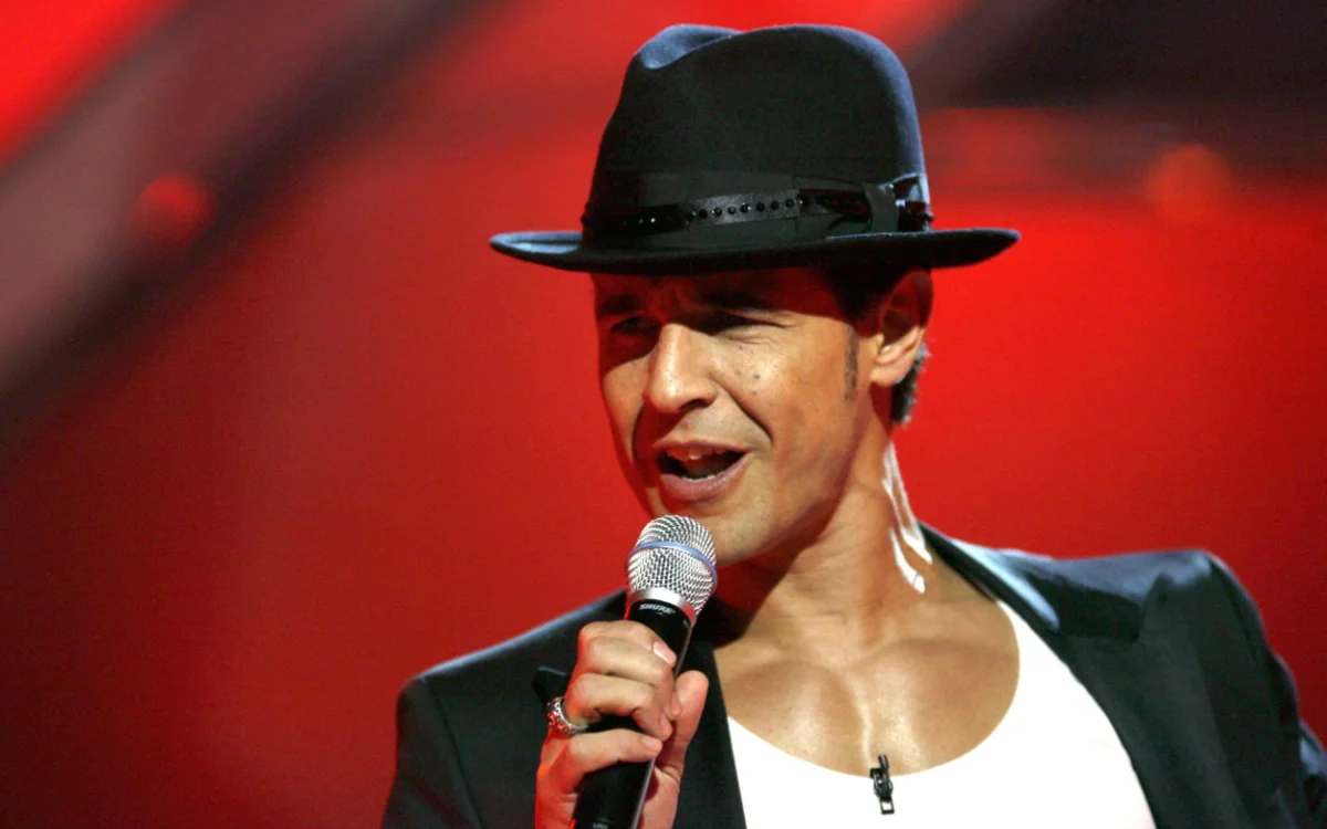Chico Slimani, chanteur d’origine marocaine dépouillé de sa fortune à Dubaï, raconte