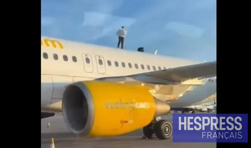 Valence : un jeune Marocain monte sur le toit d’un avion et retarde un vol